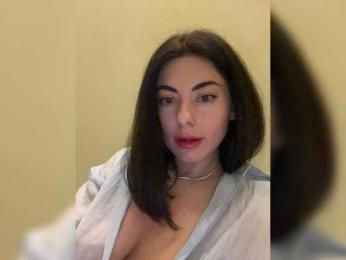 AB_runette webcam model stream image