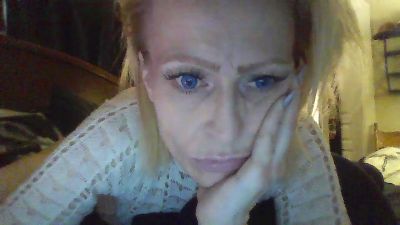 8Cake webcam model stream image