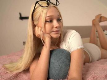 Dallassss webcam bongacams model stream image