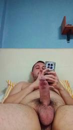 Daviile webcam cam4 model stream image