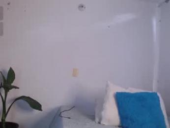 valen_thompson webcam model stream image