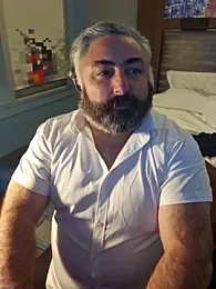 MacGuyver20 webcam model stream image