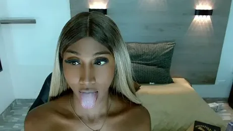 ShopiaChoulen webcam model stream image