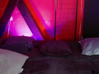 lulu_petite_ webcam chaturbate model stream image