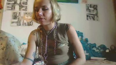 SpacerWoman webcam model stream image