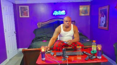 DCrush webcam model stream image