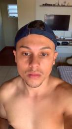 Morenoyboy webcam model stream image