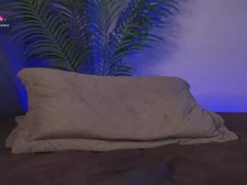 karollovea webcam model stream image