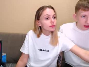 julsweet webcam model stream image