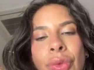 aishhaferrari webcam model stream image