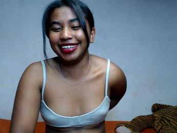 Pauliemarie webcam model stream image