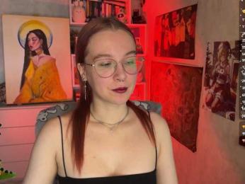 Kushina webcam model stream image