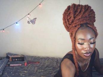 LeylieCandy webcam model stream image