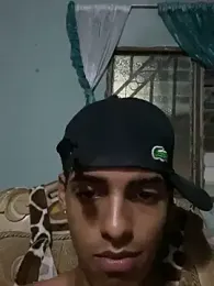 Aleexxx_2005 webcam model stream image