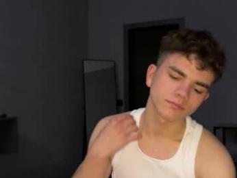 maxwoolf webcam model stream image