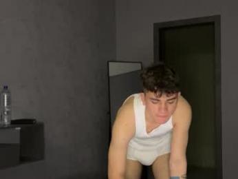 maxwoolf webcam model stream image