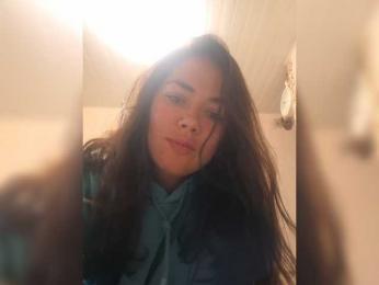 Naturally_Mom webcam model stream image