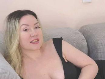 LELEYA webcam bongacams model stream image