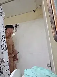 Yoko0381 webcam model stream image