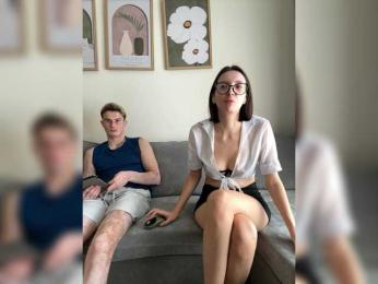 yummy-couple webcam bongacams model stream image