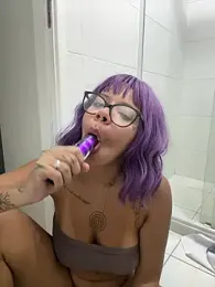 badm4h webcam model stream image