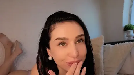 ShyColette webcam model stream image