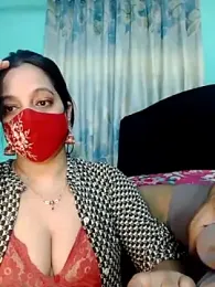 Queen_Tanu26 webcam stripchat model stream image