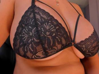 NovaSinclair webcam bongacams model stream image