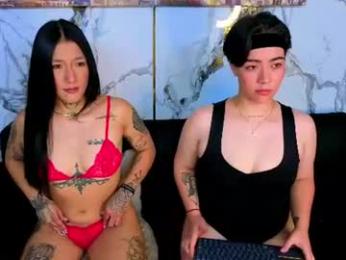 lexi_and_cloe11_pm webcam model stream image
