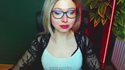 niceHEIDI webcam cam4 model stream image