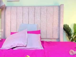 shantallvegga1 webcam camsoda model stream image