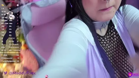 MaddyFooxx webcam model stream image