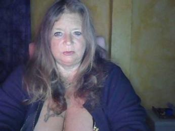 lady-vamp webcam model stream image