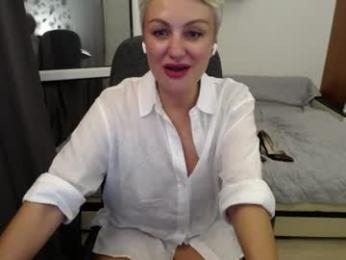 women_pleasures webcam chaturbate model stream image