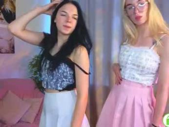 caroline_hey webcam model stream image