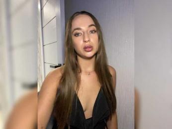 Alisaa-00 webcam model stream image