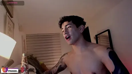 ivaaaan_ webcam stripchat model stream image