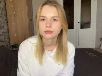 Jeanice webcam model stream image