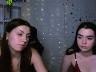 amalialowell webcam model stream image