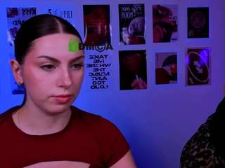 amalialowell webcam model stream image