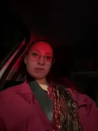 queenlo_xxx webcam model stream image
