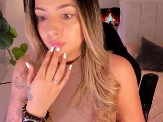 amywoods webcam model stream image