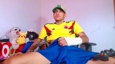 Skinny23cm webcam model stream image