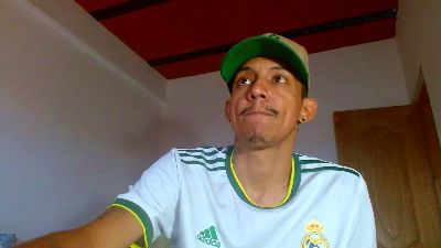 Skinny23cm webcam model stream image