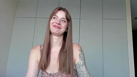 Touch_me webcam stripchat model stream image