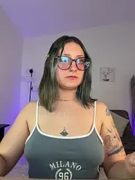 Megan_lu2 webcam model stream image