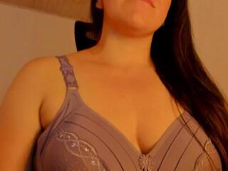 Marilyn Lynn webcam model stream image