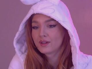 Ova Parlow webcam model stream image