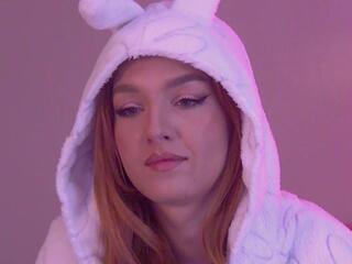 Ova Parlow webcam model stream image