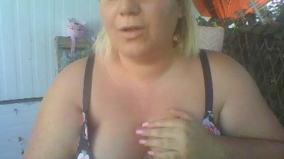 IvannaMystique webcam cam4 model stream image